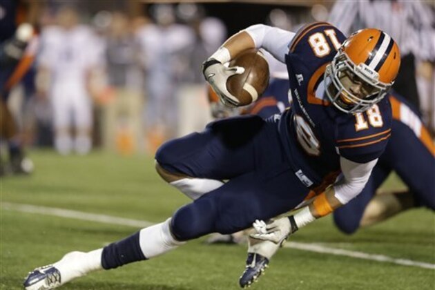 Beech's Jalen Hurd (18) runs against Columbia Central in the first half of the Division I Class 5A championship high school football game on Friday, Nov. 30, 2012, in Cookeville, Tenn. (AP Photo/Mark Humphrey)