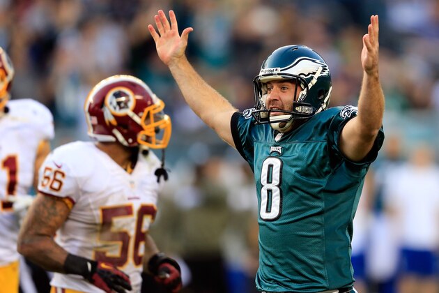 PHILADELPHIA, PA - NOVEMBER 17: Punter Donnie Jones #8 of the Philadelphia Eagles celebrates a kick against the Washington Redskins during the fourth quarter of the Eagles 24-16 win at Lincoln Financial Field on November 17, 2013 in Philadelphia, Pennsylvania. (Photo by Rob Carr/Getty Images) PHILADELPHIA, PA - NOVEMBER 17: Punter Donnie Jones #8 of the Philadelphia Eagles celebrates a kick against the Washington Redskins during the fourth quarter of the Eagles 24-16 win at Lincoln Financial Field on November 17, 2013 in Philadelphia, Pennsylvania. (Photo by Rob Carr/Getty Images)