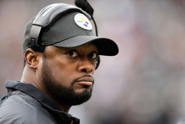 OAKLAND, CA - OCTOBER 27:  Head coach Mike Tomlin of the Pittsburgh Steelers stands on the sidelines during their game against the Oakland Raiders at O.co Coliseum on October 27, 2013 in Oakland, California.  (Photo by Ezra Shaw/Getty Images)