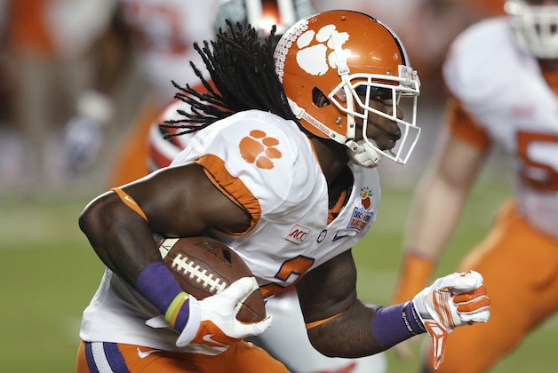 Clemson wide receiver Sammy Watkins runs with the football during the first half of the Orange Bowl NCAA college football game against Ohio State, Friday, Jan. 3, 2014, in Miami Gardens, Fla. (AP Photo/Wilfredo Lee)