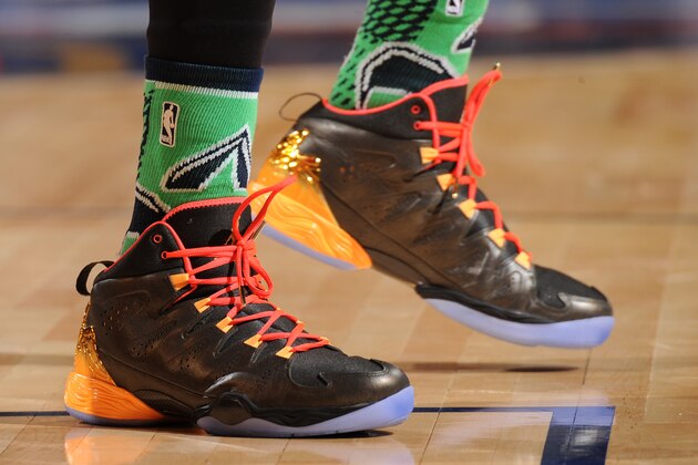 NEW ORLEANS, LA - FEBRUARY 16: The shoes of Carmelo Anthony #7 of the Eastern Conference All-Stars during the 2014 NBA All-Star Game as part of the 2014 All-Star Weekend at Smoothie King Center on February 16, 2014 in New Orleans, Louisiana. NOTE TO USER: User expressly acknowledges and agrees that, by downloading and/or using this photograph, user is consenting to the terms and conditions of the Getty Images License Agreement.  Mandatory Copyright Notice: Copyright 2014 NBAE (Photo by Andrew D. Bernstein/NBAE via Getty Images)