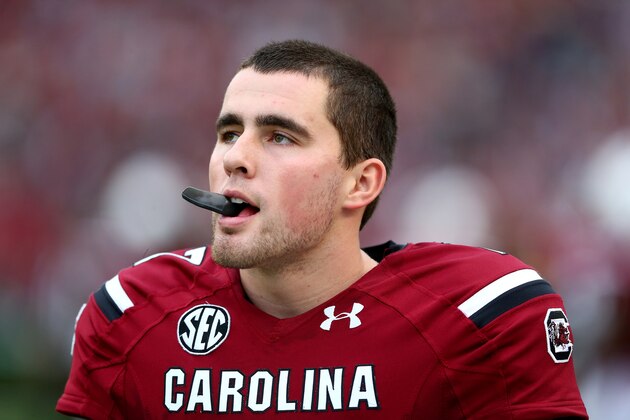 COLUMBIA, SC - NOVEMBER 23:  Dylan Thompson #17 of the South Carolina Gamecocks during their game at Williams-Brice Stadium on November 23, 2013 in Columbia, South Carolina.  (Photo by Streeter Lecka/Getty Images)