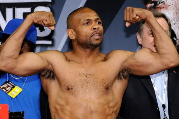 LAS VEGAS - APRIL 02: Boxer Roy Jones Jr. poses during the official weigh-in for his bout against Bernard Hopkins at the Mandalay Bay Events Center April 2, 2010 in Las Vegas, Nevada. The two will meet in a light heavyweight bout on April 3 in Las Vegas. (Photo by Ethan Miller/Getty Images) LAS VEGAS - APRIL 02: Boxer Roy Jones Jr. poses during the official weigh-in for his bout against Bernard Hopkins at the Mandalay Bay Events Center April 2, 2010 in Las Vegas, Nevada. The two will meet in a light heavyweight bout on April 3 in Las Vegas. (Photo by Ethan Miller/Getty Images)