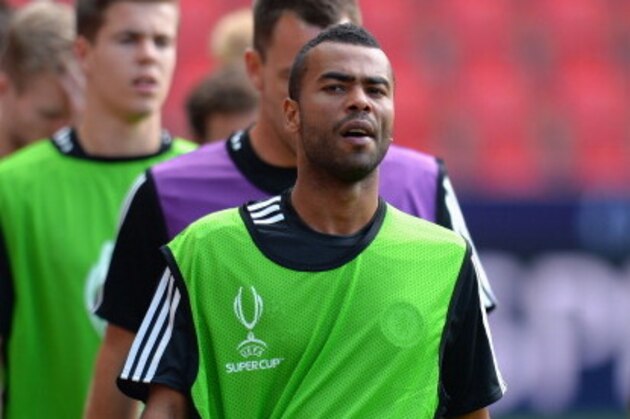 PRAGUE, CZECH REPUBLIC - AUGUST 29:  Ashley Cole of Chelsea during a training session prior to the UEFA Super Cup match between FC Bayern Munchen and Chelsea at Stadion Eden on August 29, 2013 in Prague, Czech Republic.  (Photo by Shaun Botterill/Getty Images)