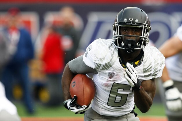 Oregon running back De'Anthony Thomas (6) during the first half of an NCAA football game against Arizona, Saturday, Nov. 23, 2013, in Tucson, Ariz. (AP Photo/Rick Scuteri)