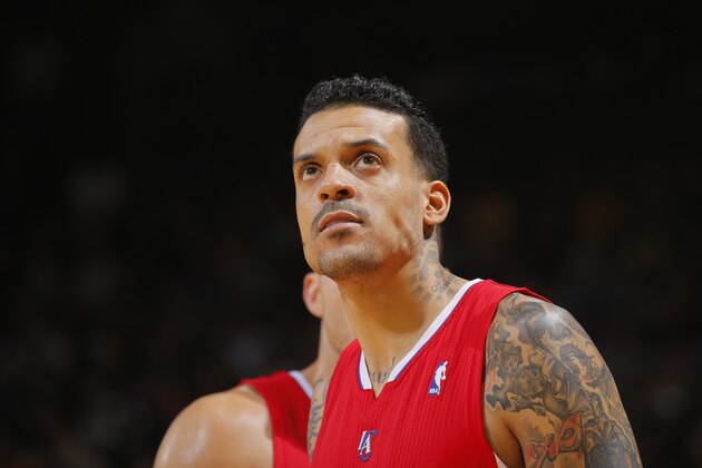 OAKLAND, CA - JANUARY 30: Matt Barnes #22 of the Los Angeles Clippers during a game against the Golden State Warriors on January 30, 2014 at Oracle Arena in Oakland, California. NOTE TO USER: User expressly acknowledges and agrees that, by downloading and or using this photograph, user is consenting to the terms and conditions of Getty Images License Agreement. Mandatory Copyright Notice: Copyright 2014 NBAE (Photo by Rocky Widner/NBAE via Getty Images)