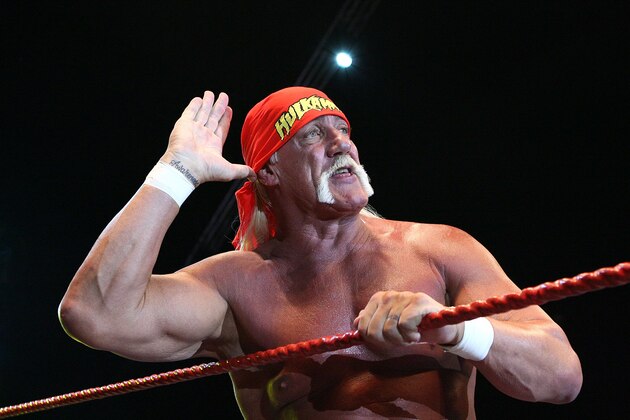PERTH, AUSTRALIA - NOVEMBER 24:  Hulk Hogan gestures to the audience during his Hulkamania Tour at the Burswood Dome on November 24, 2009 in Perth, Australia.  (Photo by Paul Kane/Getty Images)