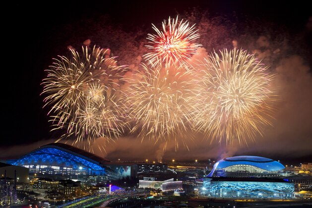 Fireworks explode over Olympic Park at the end of the closing ceremony of the 2014 Winter Olympics, Sunday, Feb. 23, 2014, in Sochi, Russia. (AP Photo/Pavel Golovkin)