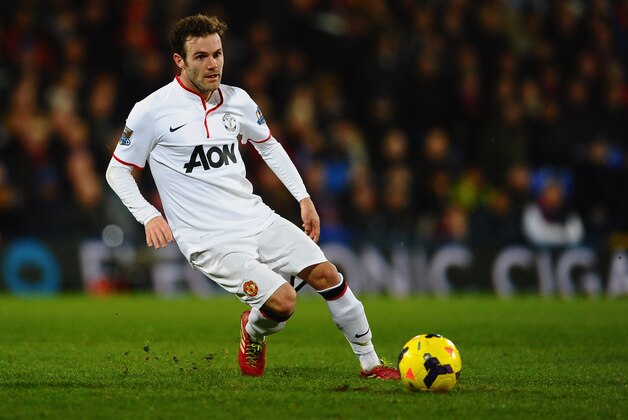 LONDON, ENGLAND - FEBRUARY 22:  Juan Mata of Manchester United in action during the Barclays Premier League match between Crystal Palace and Manchester United at Selhurst Park on February 22, 2014 in London, England.  (Photo by Laurence Griffiths/Getty Images)