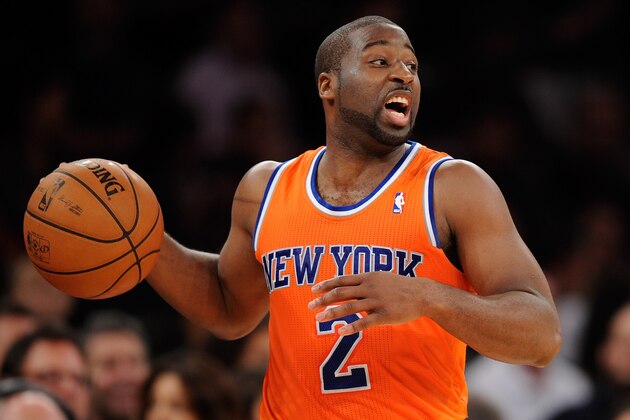 NEW YORK, NY - NOVEMBER 10:  Raymond Felton #2 of the New York Knicks carries the ball downcourt during the first half against the San Antonio Spurs at Madison Square Garden on November 10, 2013 in New York City. The Spurs defeat the Knicks 120-89.  NOTE TO USER: User expressly acknowledges and agrees that, by downloading and/or using this photograph, user is consenting to the terms and conditions of the Getty Images License Agreement.  (Photo by Maddie Meyer/Getty Images)