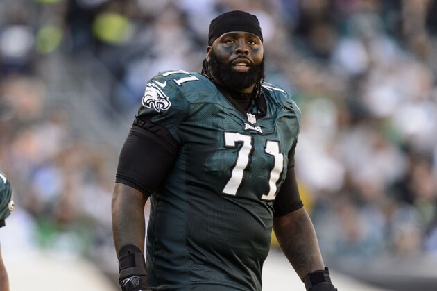 Oct 20, 2013; Philadelphia, PA, USA; Philadelphia Eagles offensive tackle Jason Peters (71) during the third quarter against the Dallas Cowboys at Lincoln Financial Field. The Cowboys defeated the Eagles 17-3. Mandatory Credit: Howard Smith-USA TODAY Sports