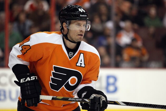 Philadelphia Flyers' Kimmo Timonen near the face off during an NHL hockey game against the Detroit Red Wings, Tuesday, Jan. 28, 2014, in Philadelphia. (AP Photo/Tom Mihalek)