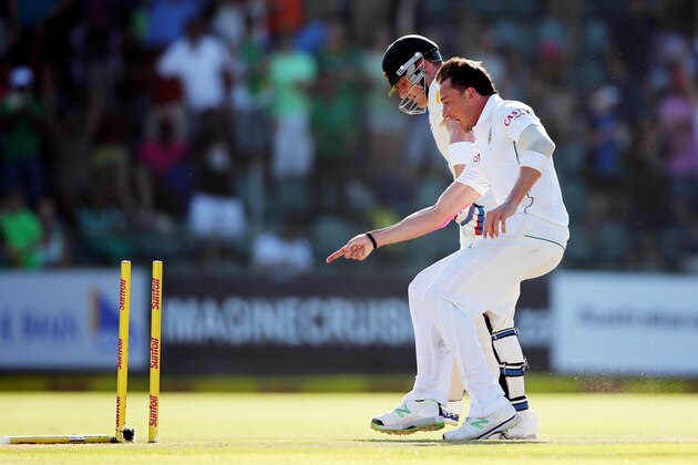 PORT ELIZABETH, SOUTH AFRICA - FEBRUARY 23: Dale Steyn of South Africa shows Brad Haddin of Australia that he bowled him out during day four of the Second Test match between South Africa and Australia at AXXESS St George's Cricket Stadium on February 23, 2014 in Port Elizabeth, South Africa.  (Photo by Morne de Klerk/Getty Images)