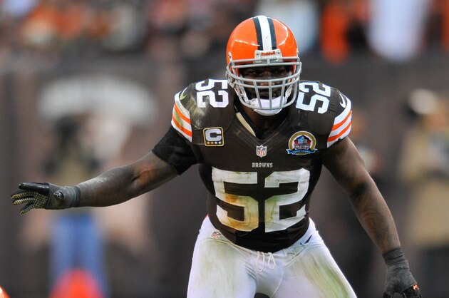 Dec 16, 2012; Cleveland, OH, USA; Cleveland Browns middle linebacker D'Qwell Jackson (52) during a game against the Washington Redskins at Cleveland Browns Stadium. Washington won 38-21. Mandatory Credit: David Richard-USA TODAY Sports