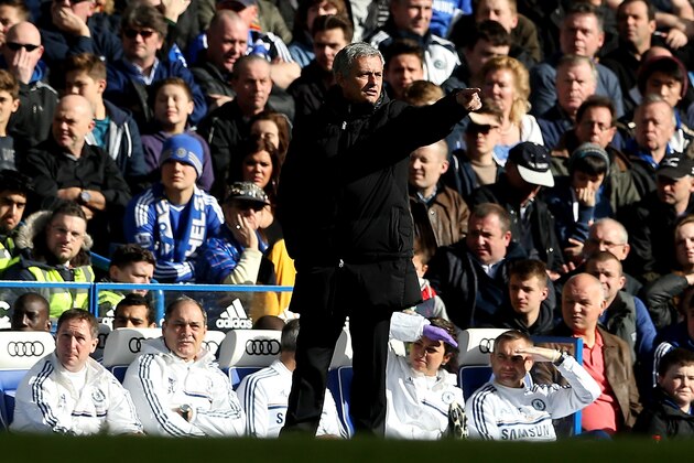 LONDON, ENGLAND - FEBRUARY 22:  Chelsea manager Jose Mourinho during the Barclays Premier League match between Chelsea and Everton at Stamford Bridge on February 22, 2014 in London, England.  (Photo by Scott Heavey/Getty Images)