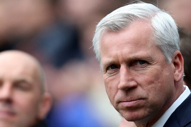 Newcastle United's manager Alan Pardew looks on ahead of their English Premier League soccer match against Aston Villa at St James' Park, Newcastle, England, Sunday, Feb. 23, 2014. (AP Photo/Scott Heppell)