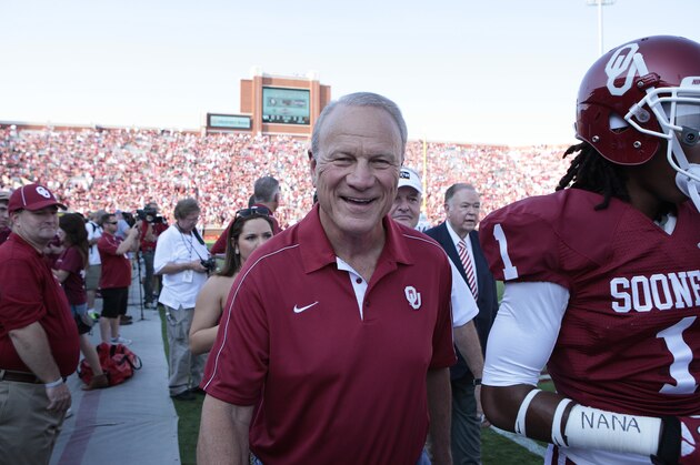 NORMAN, OK - AUGUST 31:   Former Oklahoma Sooners Head Coach Barry Switzer walks off the field after a presentation before the game against the Louisiana-Monroe Warhawks August 31, 2013 at Gaylord Family-Oklahoma Memorial Stadium in Norman, Oklahoma. Oklahoma defeated Louisiana-Monroe 34-0. (Photo by Brett Deering/Getty Images)