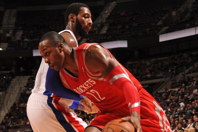 AUBURN HILLS, MI - DECEMBER 21:  Dwight Howard