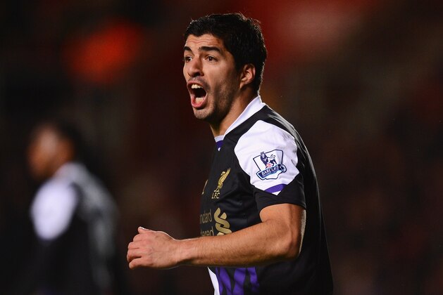 SOUTHAMPTON, ENGLAND - MARCH 01:  Luis Suarez of Liverpool shows his frustration during the Barclays Premier League match between Southampton and Liverpool at St Mary's Stadium on March 1, 2014 in Southampton, England.  (Photo by Mike Hewitt/Getty Images)
