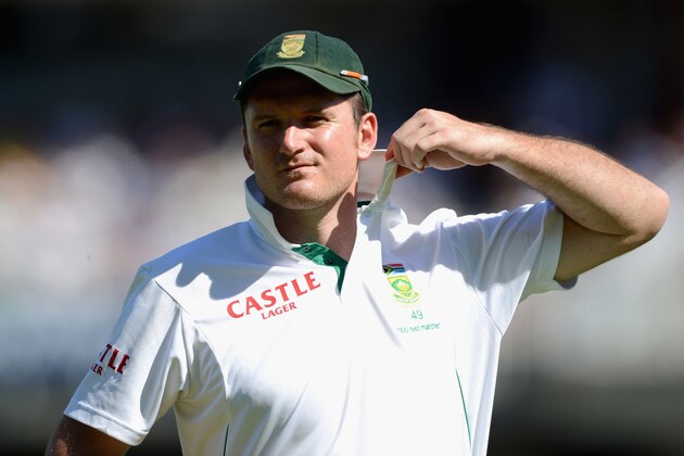 LONDON, ENGLAND - JULY 23: South Africa captain Graeme Smith during day five of the 1st Investec Test match between England and South Africa at The Kia Oval on July 23, 2012 in London, England. (Photo by Gareth Copley/Getty Images) LONDON, ENGLAND - JULY 23: South Africa captain Graeme Smith during day five of the 1st Investec Test match between England and South Africa at The Kia Oval on July 23, 2012 in London, England. (Photo by Gareth Copley/Getty Images)