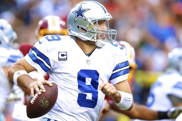 LANDOVER, MD - DECEMBER 22:  Quarterback Tony Romo