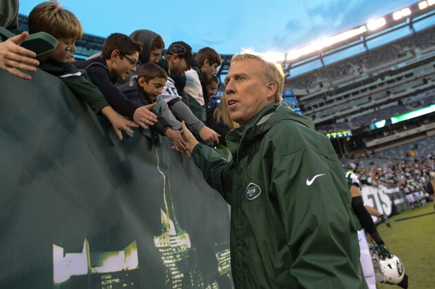 EAST RUTHERFORD, NJ - DECEMBER 22: General Manager John Idzik shakes hands with fans at the end of the game against the Cleveland Browns at MetLife Stadium on December 22, 2013 in East Rutherford, New Jersey. (Photo by Ron Antonelli/Getty Images) EAST RUTHERFORD, NJ - DECEMBER 22: General Manager John Idzik shakes hands with fans at the end of the game against the Cleveland Browns at MetLife Stadium on December 22, 2013 in East Rutherford, New Jersey. (Photo by Ron Antonelli/Getty Images)