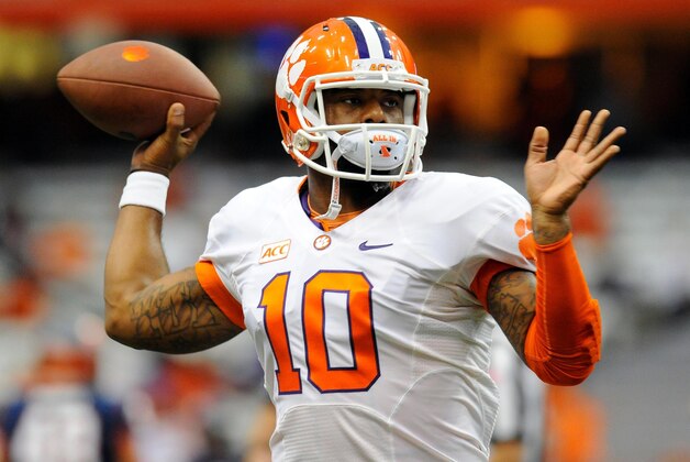 Oct 5, 2013; Syracuse, NY, USA; Clemson Tigers quarterback Tajh Boyd (10) warms up prior to the game against the Syracuse Orange at the Carrier Dome. Mandatory Credit: Rich Barnes-USA TODAY Sports Oct 5, 2013; Syracuse, NY, USA; Clemson Tigers quarterback Tajh Boyd (10) warms up prior to the game against the Syracuse Orange at the Carrier Dome. Mandatory Credit: Rich Barnes-USA TODAY Sports