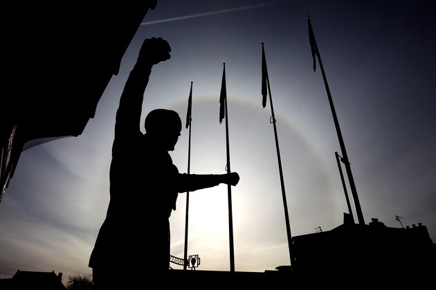 LIVERPOOL, ENGLAND - JANUARY 28:  General View of the Bill Shankly statue outside the Kop prior to  the FA Cup Fourth Round match between Liverpool and Manchester United at Anfield on January 28, 2012 in Liverpool, England.  (Photo by Alex Livesey/Getty Images)