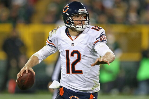 GREEN BAY, WI - NOVEMBER 04: Josh McCown #12 of the Chicago Bears looks for a receiver against the Green Bay Packers at Lambeau Field on November 4, 2013 in Green Bay, Wisconsin. The Bears defeated the Packers 27-20. (Photo by Jonathan Daniel/Getty Images) GREEN BAY, WI - NOVEMBER 04: Josh McCown #12 of the Chicago Bears looks for a receiver against the Green Bay Packers at Lambeau Field on November 4, 2013 in Green Bay, Wisconsin. The Bears defeated the Packers 27-20. (Photo by Jonathan Daniel/Getty Images)
