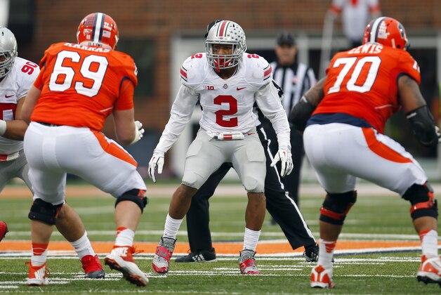 Ohio State linebacker Ryan Shazier (2) lines up against Illinois during the second half of an NCAA college football game on Saturday, Nov. 16, 2013, in Champaign, Ill. (AP Photo/Jeff Haynes)