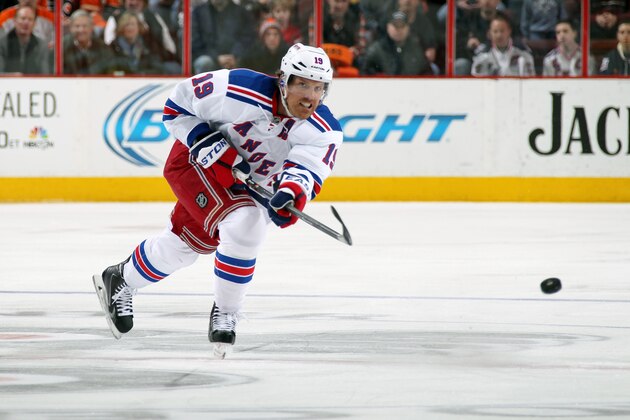 PHILADELPHIA, PA - MARCH 01: Brad Richards #19 of the New York Rangers shoots the puck against the Philadelphia Flyers on March 1, 2014 at the Wells Fargo Center in Philadelphia, Pennsylvania. (Photo by Len Redkoles/NHLI via Getty Images) PHILADELPHIA, PA - MARCH 01: Brad Richards #19 of the New York Rangers shoots the puck against the Philadelphia Flyers on March 1, 2014 at the Wells Fargo Center in Philadelphia, Pennsylvania. (Photo by Len Redkoles/NHLI via Getty Images)