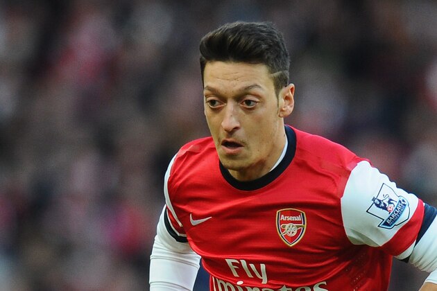 LONDON, ENGLAND - FEBRUARY 02:  Mesut Ozil of Arsenal in action during the Barclays Premier League match between Arsenal and Crystal Palace at Emirates Stadium on February 2, 2014 in London, England.  (Photo by Mike Hewitt/Getty Images)