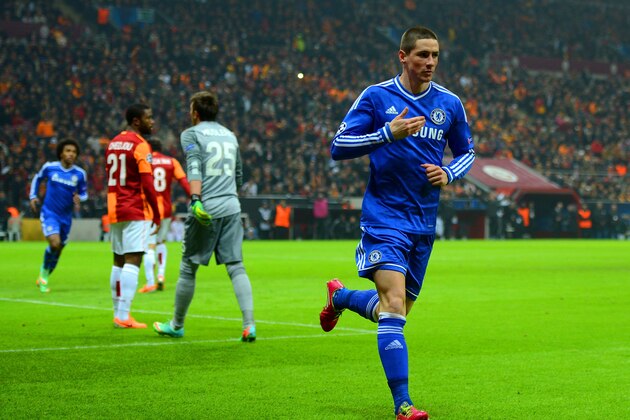 ISTANBUL, TURKEY - FEBRUARY 26:  Fernando Torres of Chelsea turns to celebrate scoring the opening goal during the UEFA Champions League Round of 16 first leg match between Galatasaray AS and Chelsea at Ali Sami Yen Arena on February 26, 2014 in Istanbul, Turkey.  (Photo by Michael Regan/Getty Images)