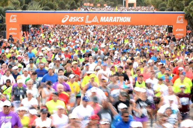 LOS ANGELES, CA - MARCH 09:  Start of the Los Angeles Marathon at Dodger Stadium on March 9, 2014 in Los Angeles, California.  (Photo by Harry How/Getty Images)