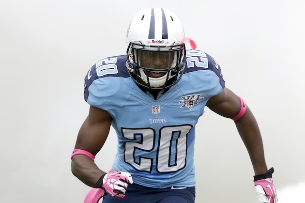 Tennessee Titans cornerback Alterraun Verner is introduced before an NFL football game on Sunday, Oct. 6, 2013, in Nashville, Tenn. (AP Photo/Wade Payne)