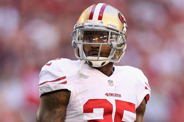 GLENDALE, AZ - DECEMBER 29:  Cornerback Tarell Brown #25 of the San Francisco 49ers during the NFL game against the San Francisco 49ers at the University of Phoenix Stadium on December 29, 2013 in Glendale, Arizona. The 49ers defeated the Cardinals 23-20.  (Photo by Christian Petersen/Getty Images)