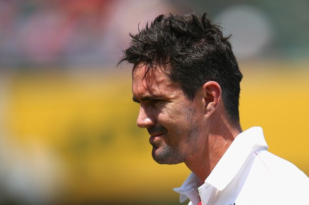 SYDNEY, AUSTRALIA - JANUARY 05:  Kevin Pietersen of England looks dejected after being dismissed by Ryan Harris of Australia  during day three of the Fifth Ashes Test match between Australia and England at Sydney Cricket Ground on January 5, 2014 in Sydney, Australia.  (Photo by Ryan Pierse/Getty Images)