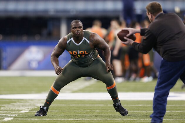 INDIANAPOLIS, IN - FEBRUARY 22: Former Auburn offensive lineman Greg Robinson takes part in a drill during the 2014 NFL Combine at Lucas Oil Stadium on February 22, 2014 in Indianapolis, Indiana. (Photo by Joe Robbins/Getty Images) INDIANAPOLIS, IN - FEBRUARY 22: Former Auburn offensive lineman Greg Robinson takes part in a drill during the 2014 NFL Combine at Lucas Oil Stadium on February 22, 2014 in Indianapolis, Indiana. (Photo by Joe Robbins/Getty Images)