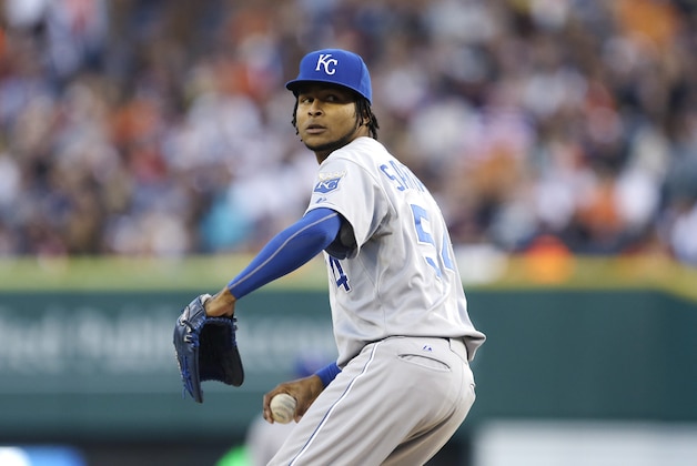 Kansas City Royals starting pitcher Ervin Santana throws during the first inning of a baseball game against the Detroit Tigers in Detroit, Saturday, Sept. 14, 2013. (AP Photo/Carlos Osorio)
