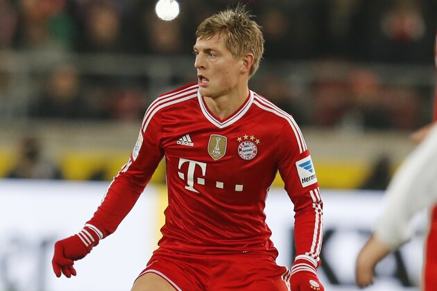 Bayern's Toni Kroos kicks the ball during a German first soccer division Bundesliga match between VfB Stuttgart and FC Bayern Munich in Stuttgart, Germany, Wednesday, Jan. 29, 2014. (AP Photo/Michael Probst)