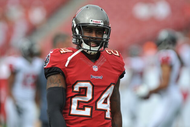 TAMPA, FL -  NOVEMBER 17:  Cornerback Darrelle Revis #24 of the Tampa Bay Buccaneers warms up for play against the Atlanta Falcons  November 17, 2013 at Raymond James Stadium in Tampa, Florida. Tampa won 41 - 28. (Photo by Al Messerschmidt/Getty Images)