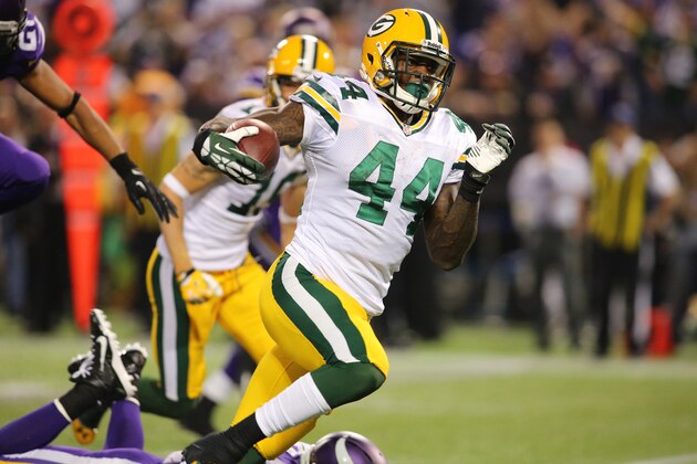 MINNEAPOLIS, MN - OCTOBER 27:  James Starks #44 of the Green Bay Packers scores a touchdown against the Minnesota Vikings on October 27, 2013 at Mall of America Field at the Hubert Humphrey Metrodome in Minneapolis, Minnesota. (Photo by Adam Bettcher/Getty Images)