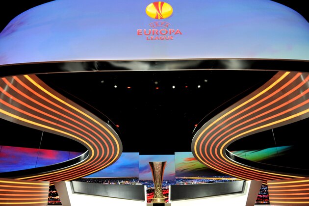 MONACO - AUGUST 30: The UEFA Europa League trophy is displayed prior to the UEFA Europa League group stage 2013/14 draw on August 30, 2013 in Monaco, Monaco. (Photo by Harold Cunningham/Getty Images) MONACO - AUGUST 30: The UEFA Europa League trophy is displayed prior to the UEFA Europa League group stage 2013/14 draw on August 30, 2013 in Monaco, Monaco. (Photo by Harold Cunningham/Getty Images)
