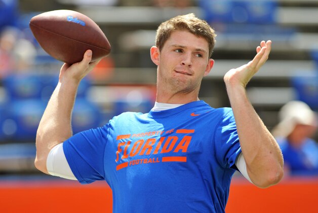 GAINESVILLE, FL - SEPTEMBER 21: Quarterback Jeff Driskel #6 of the Florida Gators warms up for play against the Tennessee Volunteers  September 21, 2013 at Ben Hill Griffin Stadium at Florida Field in Gainesville, Florida.  (Photo by Al Messerschmidt/Getty Images)