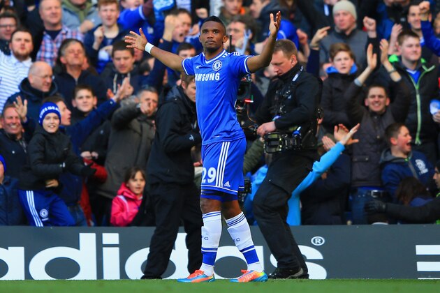 LONDON, ENGLAND - MARCH 22:  Samuel Eto'o of Chelsea celebrates scoring the opening goal uring the Barclays Premier League match between Chelsea and Arsenal at Stamford Bridge on March 22, 2014 in London, England.  (Photo by Richard Heathcote/Getty Images)