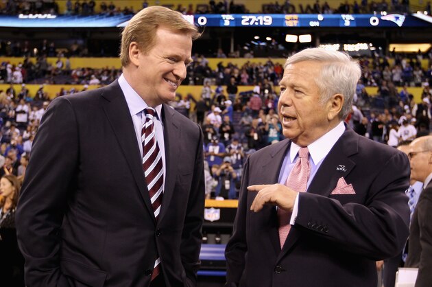 INDIANAPOLIS, IN - FEBRUARY 05:  NFL commissioner Roger Goodell (L) chats with New England Patriots owner Robert Kraft on the field before the New England Patriots take on the New York Giants in Super Bowl XLVI at Lucas Oil Stadium on February 5, 2012 in Indianapolis, Indiana.  (Photo by Ezra Shaw/Getty Images)