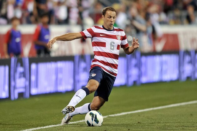 COLUMBUS, OH - SEPTEMBER 11:  Steve Cherundolo #6 of the U.S. National Team controls the ball against Jamaica on September 11, 2012 at Crew Stadium in Columbus, Ohio.  (Photo by Jamie Sabau/Getty Images)