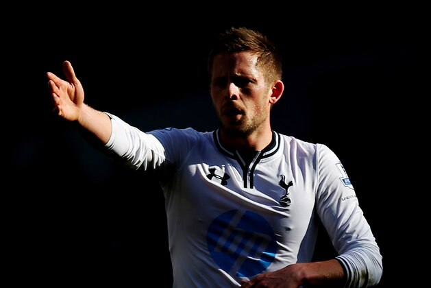 LONDON, ENGLAND - MARCH 23:  Gylfi Sigurdsson of Tottenham Hotspur gestures during the Barclays Premier League match between Tottenham Hotspur and Southampton at White Hart Lane on March 23, 2014 in London, England.  (Photo by Clive Rose/Getty Images)