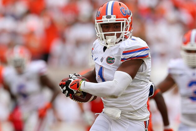 MIAMI GARDENS, FL - SEPTEMBER 07:  Vernon Hargreaves #1 of the Florida Gators makes an interception during a game against the Miami Hurricanes at Sun Life Stadium on September 7, 2013 in Miami Gardens, Florida.  (Photo by Mike Ehrmann/Getty Images)