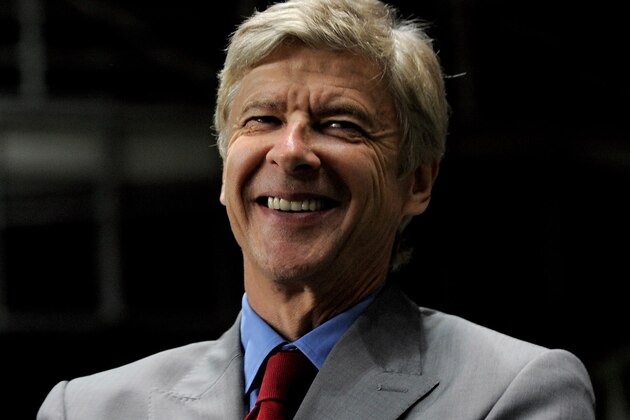 NEWCASTLE, UNITED KINGDOM - OCTOBER 27:  Arsenal Manager Arsene Wenger smiles prior to the Carling Cup Fourth Round match between Newcastle United and Arsenal at St James' Park on October 27, 2010 in Newcastle, England. (Photo by Michael Regan/Getty Images)